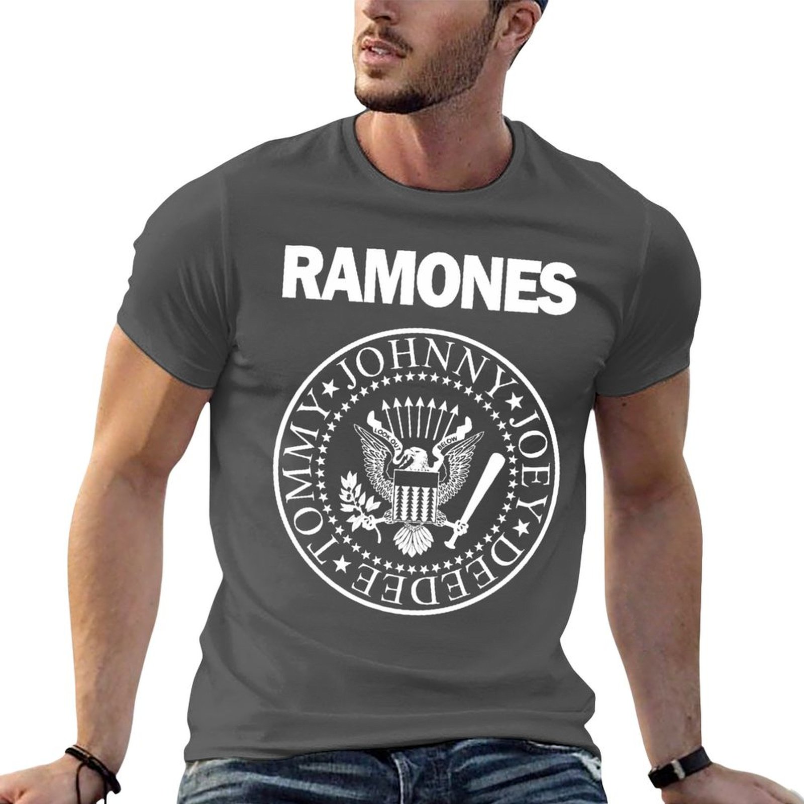 The Ramone Merch Essential T-S - Anime Merch Shopping avaliação e preço